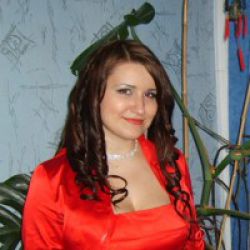 Лезнева Ирина Юрьевна Секретарь, менеджер по кадрам, переводчик