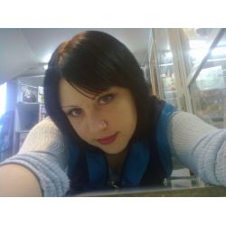 Фролова Елена Сергеевна продавец,кассир.