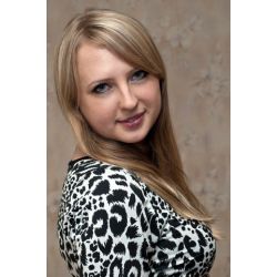 Суханова Наталья Борисовна продавец-консультант,секретарь