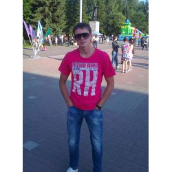 Слажнев Иван Сергеевич Продавец-консультант