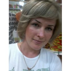 Сотникова Ирина Владимировна продавец - консультант