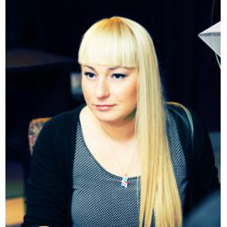 Бурмистрова Екатерина Владиславовна Продавец консультант,администратор.
