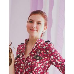 Долгова Кристина Алексеевна Администратор, товаровед, флорист и др.