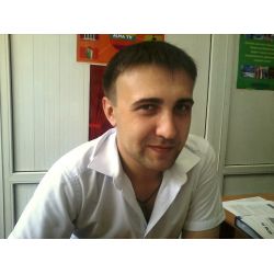 Петров Максим Анатольевич Продавец, кассир, специалист отдела сервиса