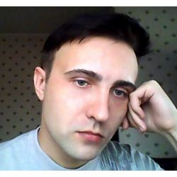 Петров Максим Анатольевич Продавец, кассир, специалист отдела сервиса...