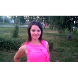Евгения Продавец-консультант, администратор в гостиницу