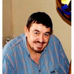 Сулейман Владимир Сергеевич кладовщик,продавец-консультант