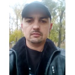 Максим Сергеевич Грузчик, подсобный рабочий, рабочий цеха